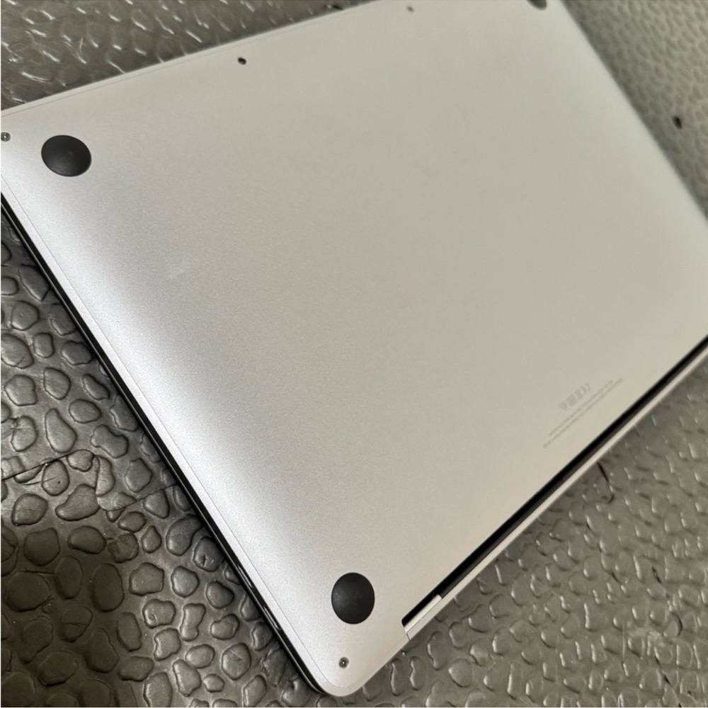 MacBook Pro 13 inch laptop. In GREAT shape. No scratches, works great! - Picture 4 of 14